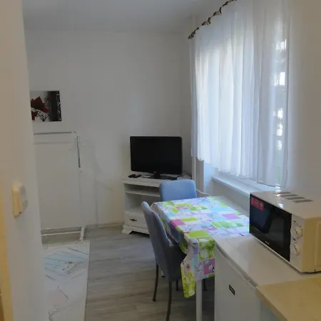 Sluka Lägenhet Jilemnice