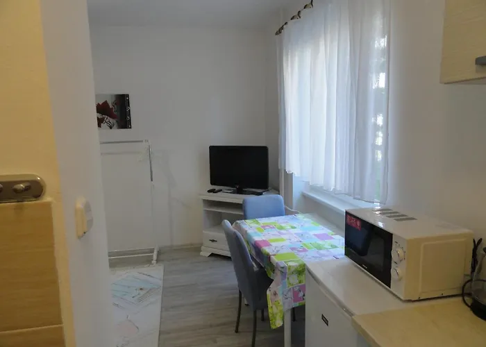 Sluka Lägenhet Jilemnice